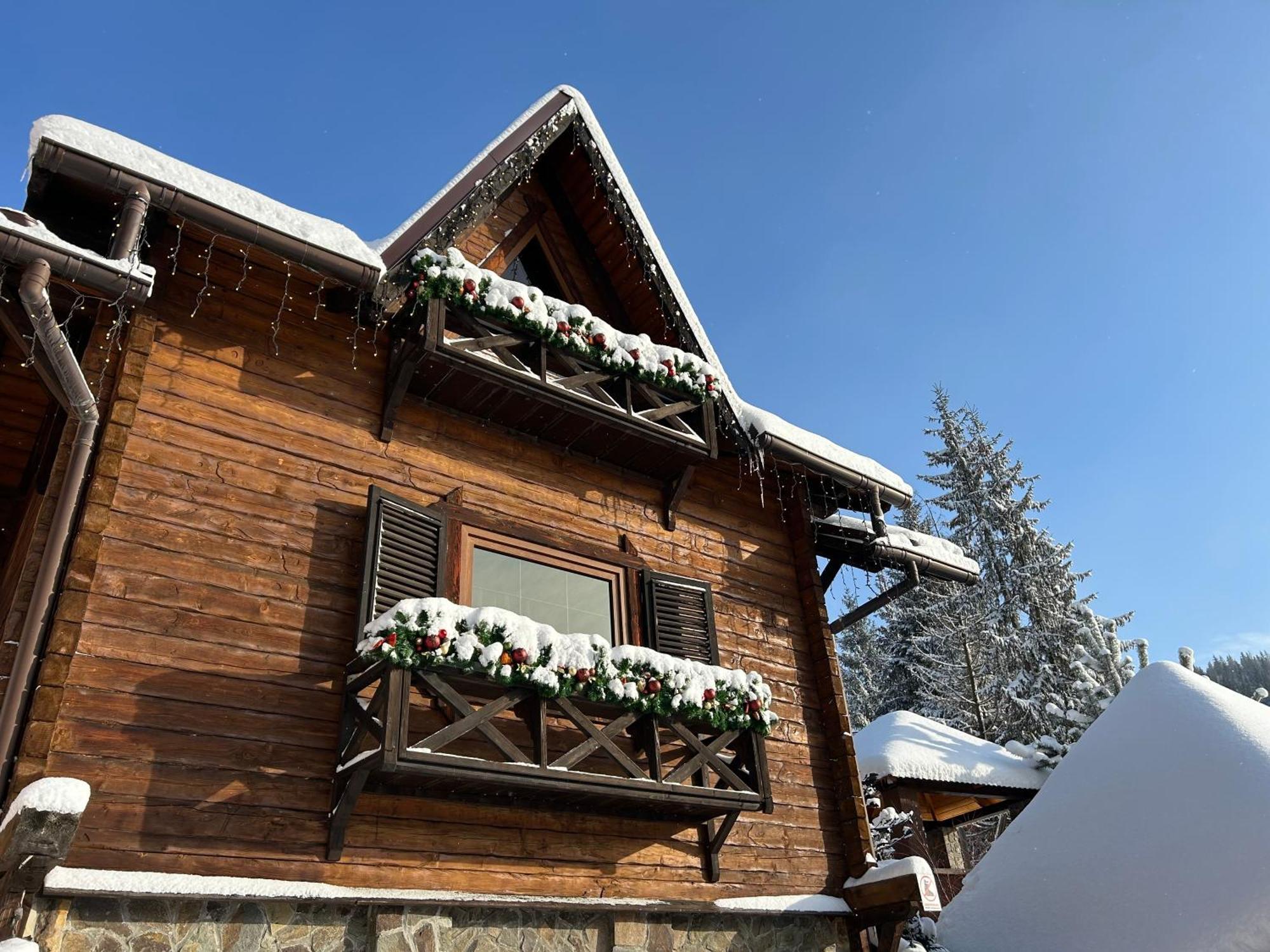 Hotel Любе Yablunytsya Exterior foto