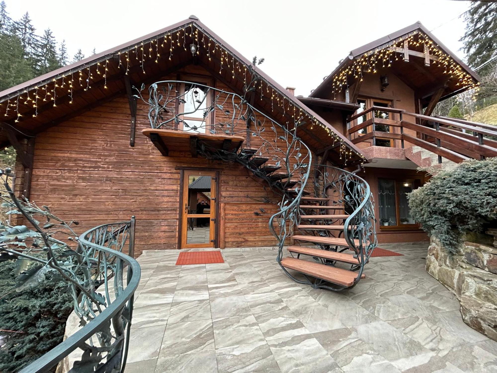 Hotel Любе Yablunytsya Exterior foto