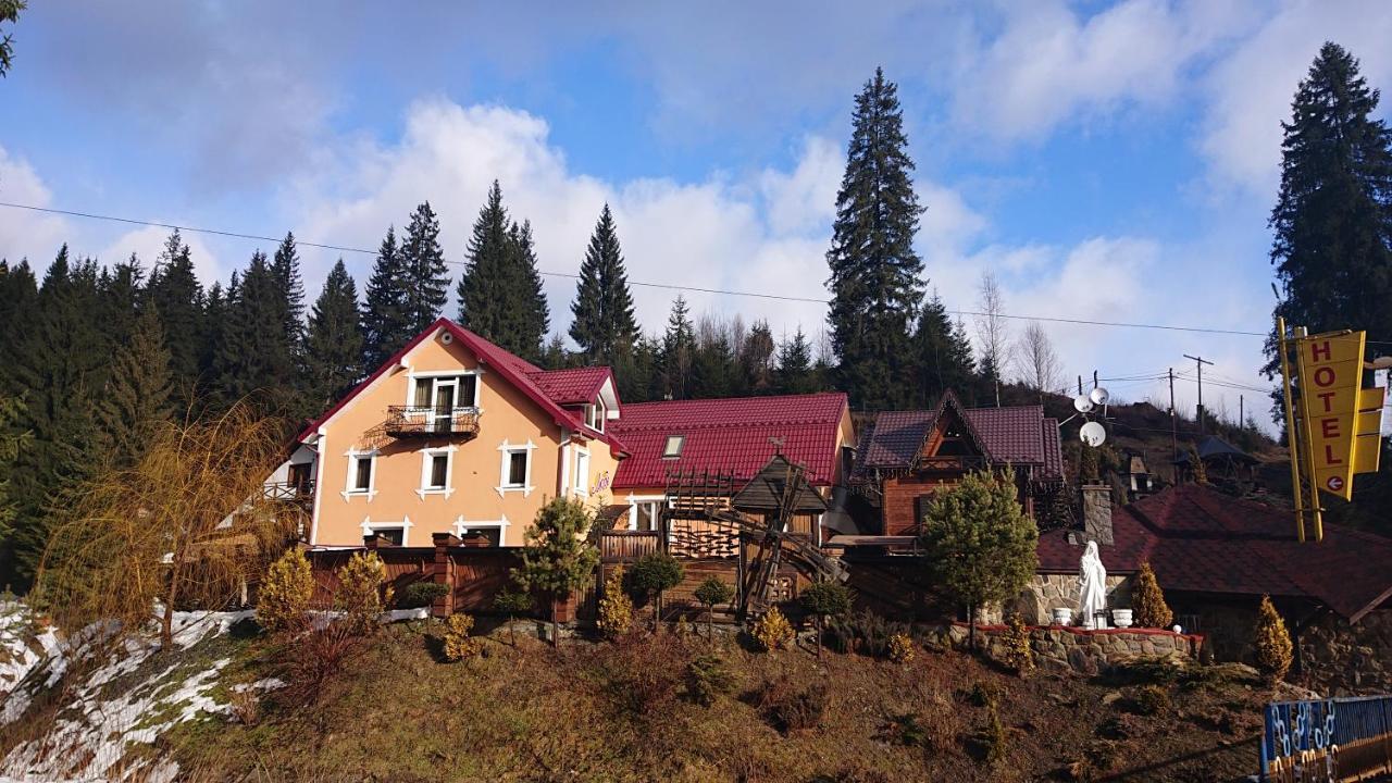 Hotel Любе Yablunytsya Exterior foto
