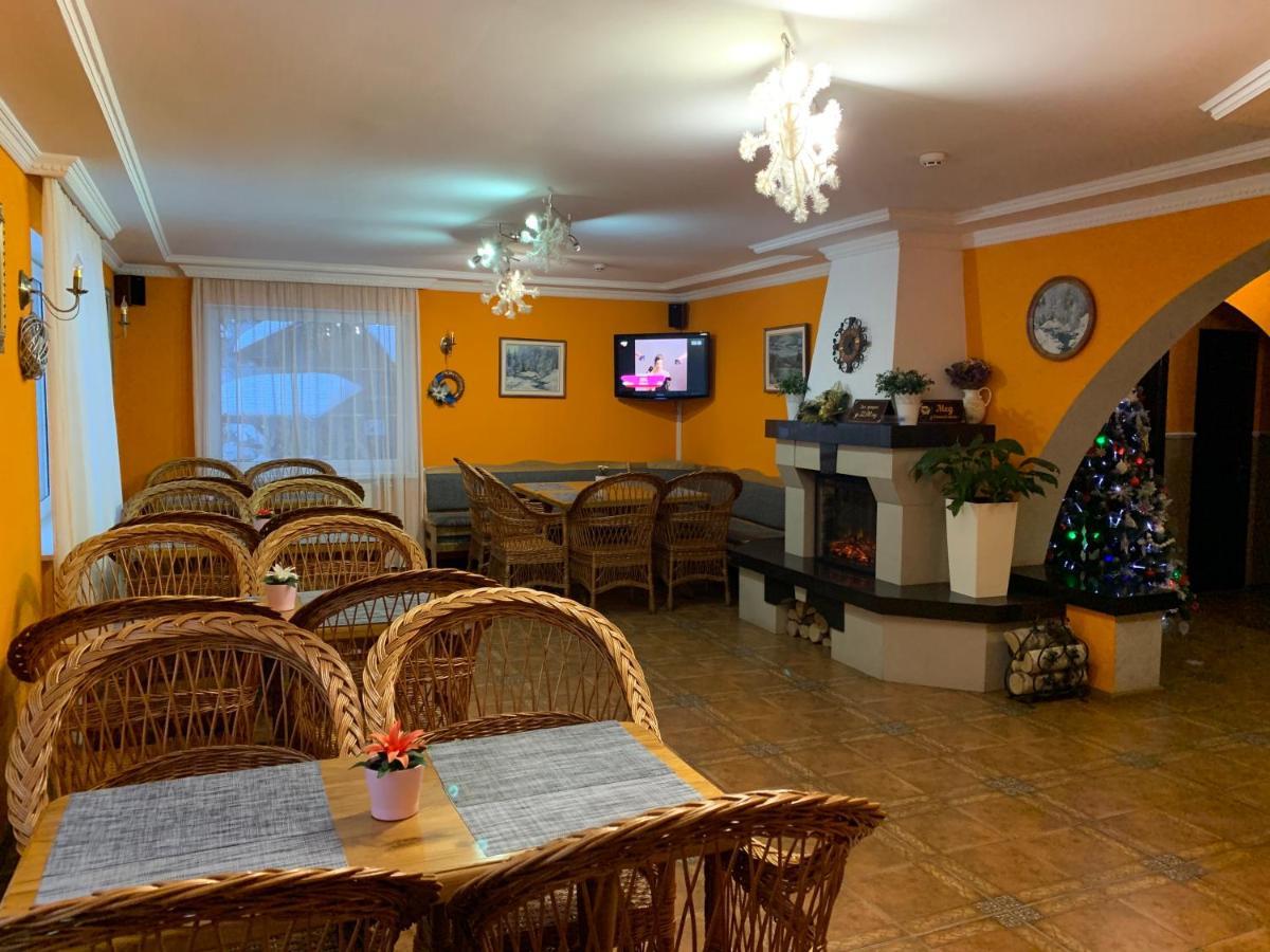 Hotel Любе Yablunytsya Exterior foto