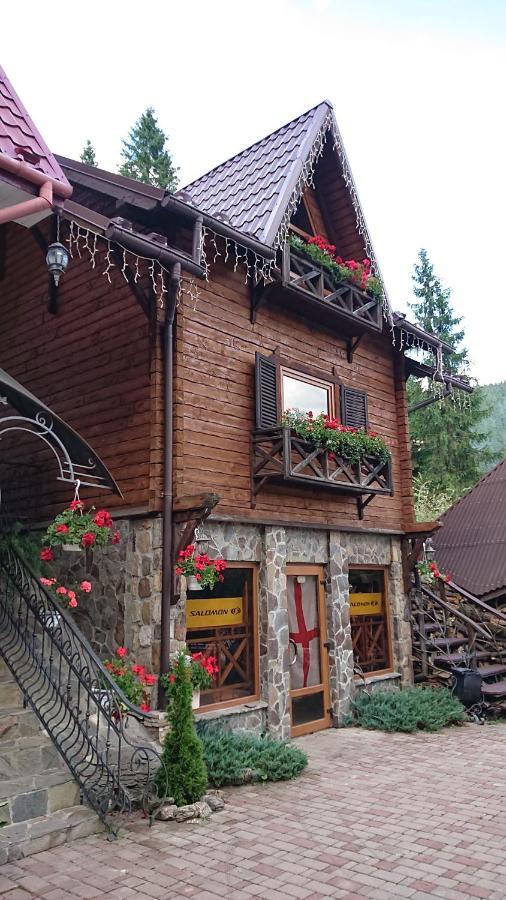 Hotel Любе Yablunytsya Exterior foto
