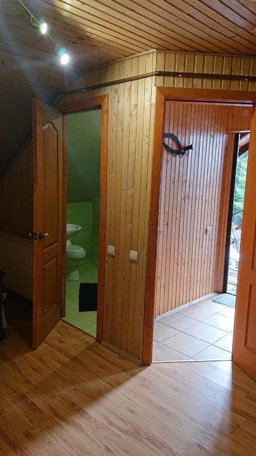 Hotel Любе Yablunytsya Exterior foto